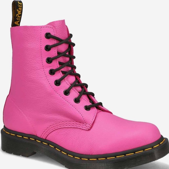 Dr. Martens Shoes - 🩷NWT: DR. MARTENS - Women’s 1460 Pascal Boots - Size 6